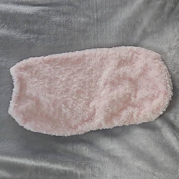 Blankets & Beyond Newborn Snuggle Swaddle - Picture 5 of 7